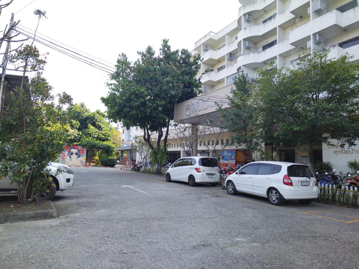 Supanich Condo Opposite The Train Station Chiangmai Chiang Mai Dış mekan fotoğraf